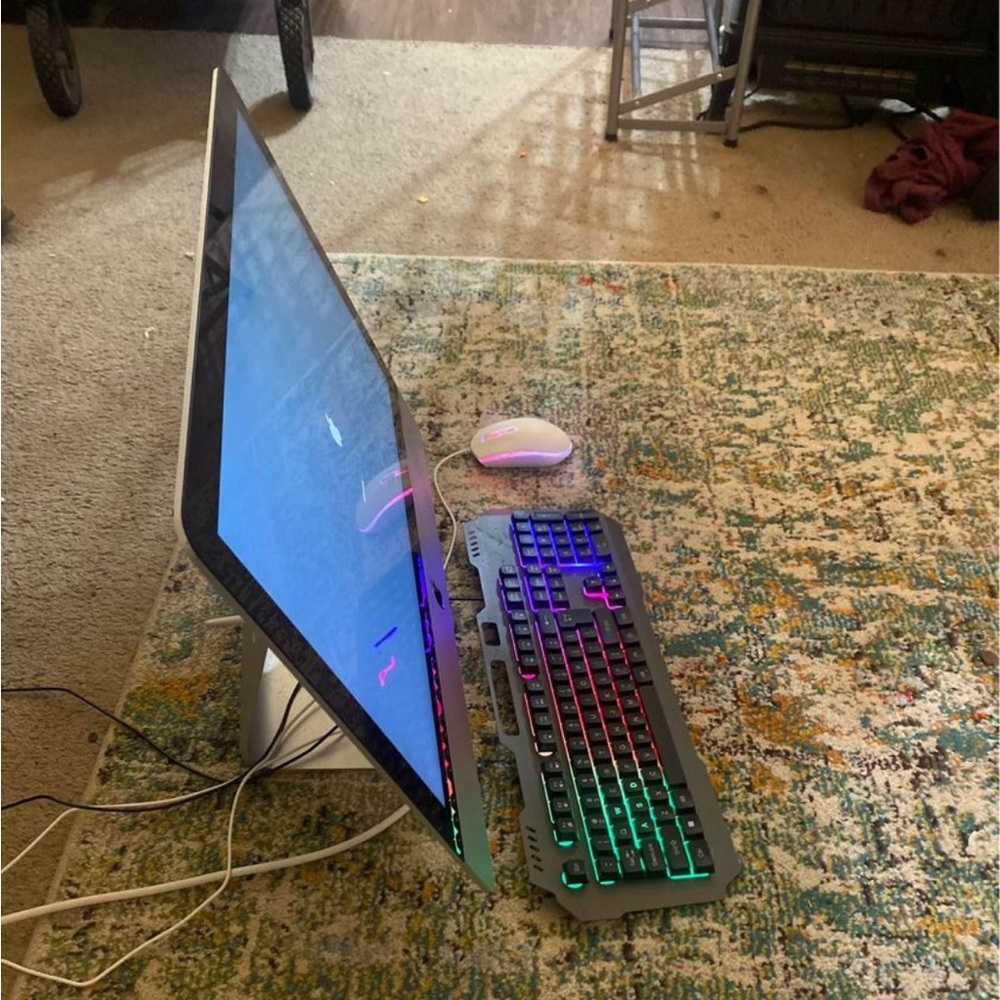 Apple computer